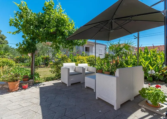 2 Bedroom Gorgeous Apartment In Zadar