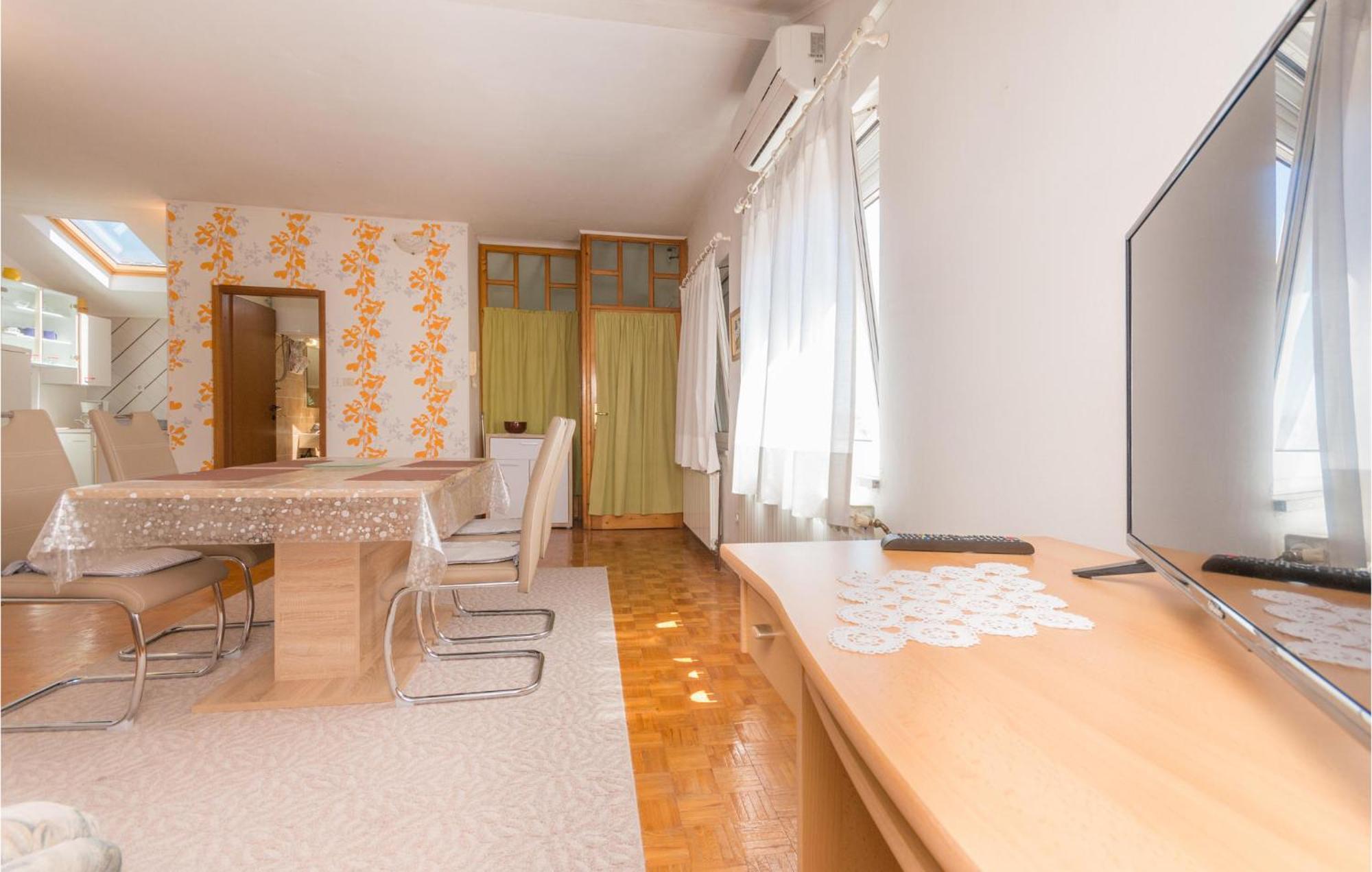 2 Bedroom Gorgeous In Zadar