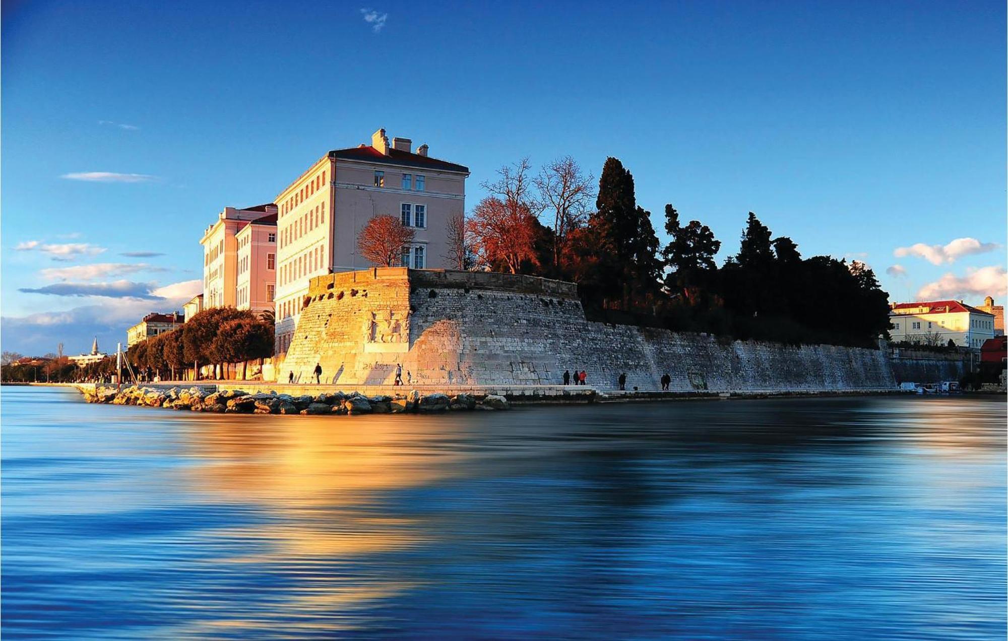 2 Bedroom Gorgeous In Zadar